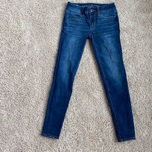 American Eagle blue jeans